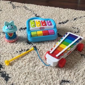 Toy Lot: Xylophone, Piano, Wobble n Go
